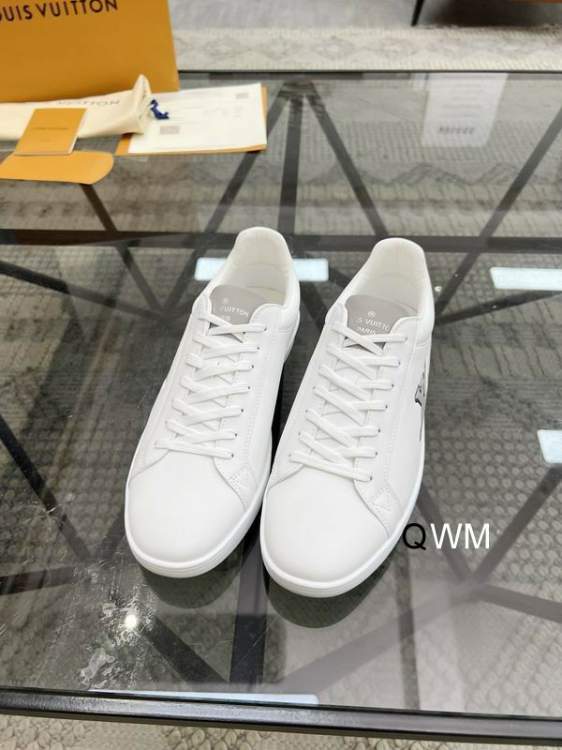 Picture of Louis Vuitton Shoes _SKULVsz38-45WM031313039